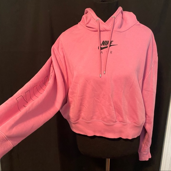 Nike - Picture 12 of 16